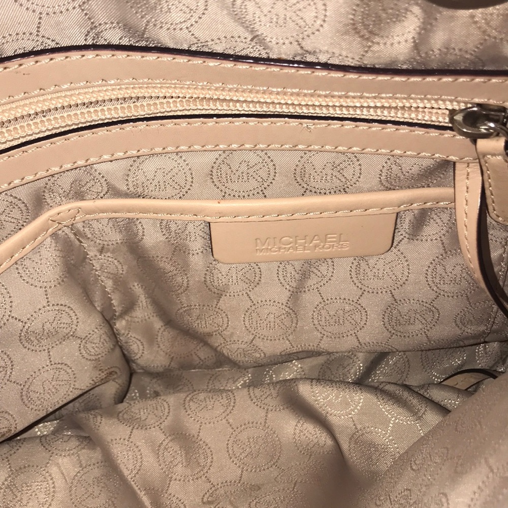 Purse - Picture 3 of 3